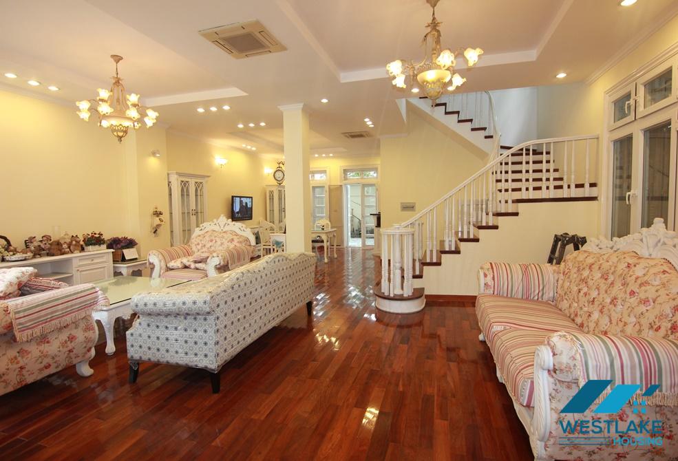 Cho thuê nhà đầy đủ nội thất hiện đại, gần trường SIS & UNIS – Ciputra, Tây Hồ, Hà Nội Cho thuê nhà đầy đủ nội thất hiện đại, gần trường SIS & UNIS – Ciputra, Tây Hồ, Hà Nội