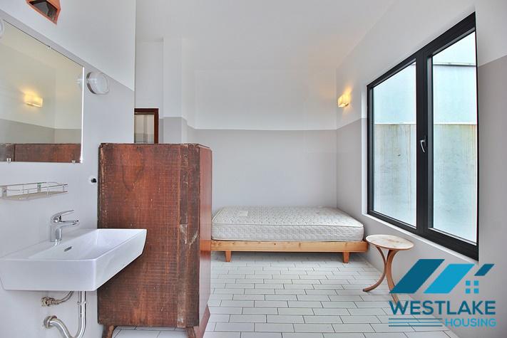 Cho Thuê Căn Hộ Duplex 3 phòng ngủ Với Ban Công Rộng Sáng Thoáng Tại Phố Xuân Diệu Tây Hồ, Hà Nội