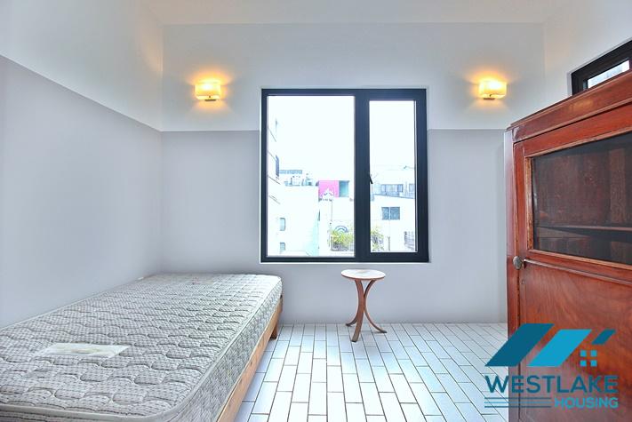 Cho Thuê Căn Hộ Duplex 3 phòng ngủ Với Ban Công Rộng Sáng Thoáng Tại Phố Xuân Diệu Tây Hồ, Hà Nội