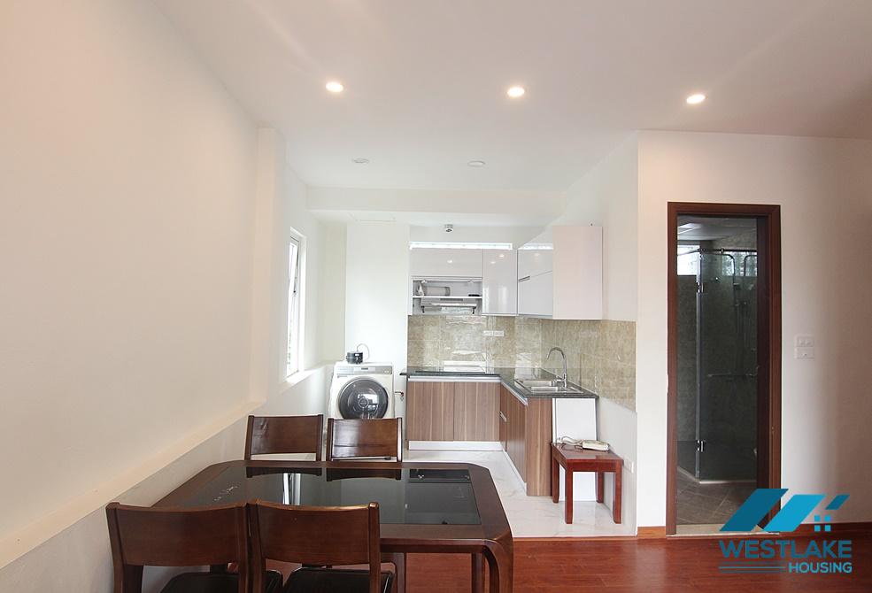 A spacious 1 bedroom apartment for rent in Au Co, Tay Ho, Ha Noi A spacious 1 bedroom apartment for rent in Au Co, Tay Ho, Ha Noi