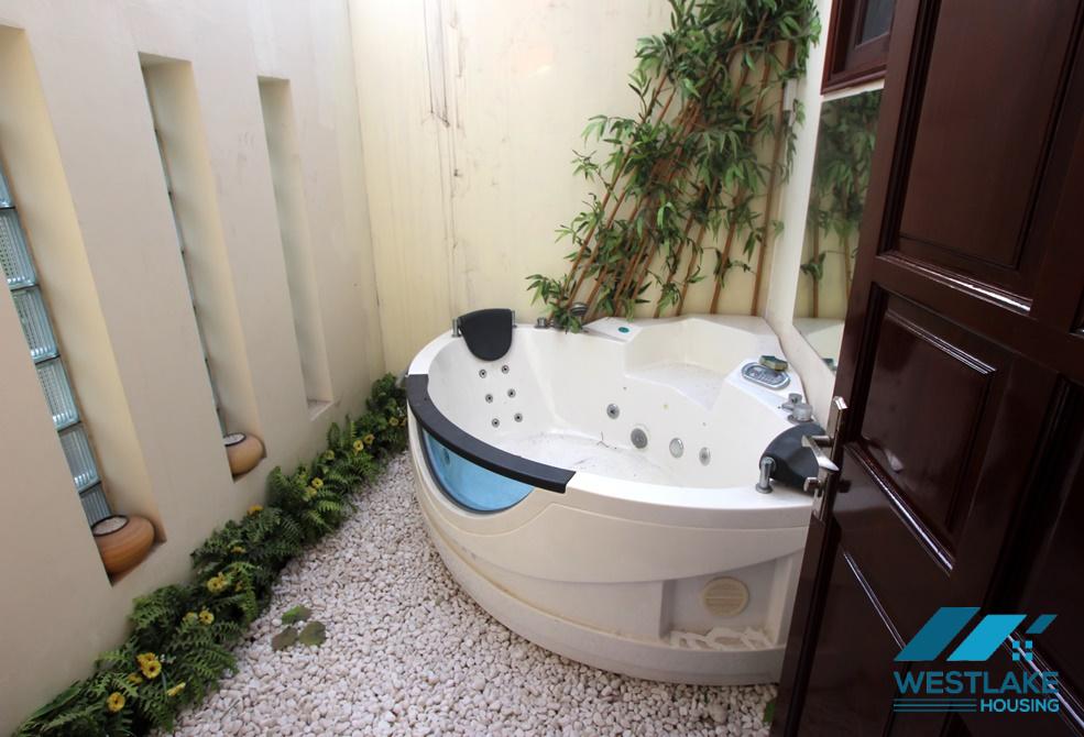 Cho thuê nhà thiết kế đẹp, nội thất cao cấp gần trường quốc tế Ciputra – Tây Hồ, Hà Nội