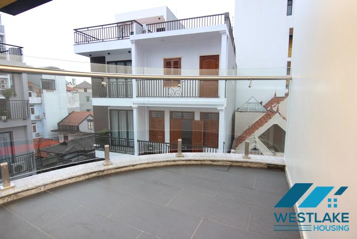 Cho Thuê Căn Hộ Studio Rộng Rãi Thoáng Mát Tại Đặng Thái Mai, Tây Hồ, Hà Nội.