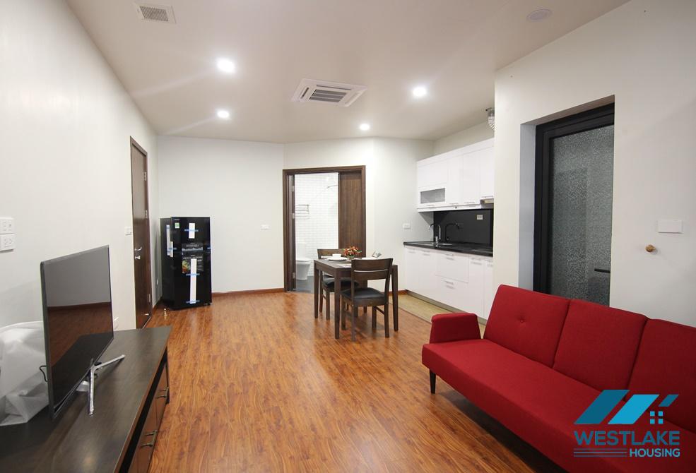 Cho Thuê Căn Hộ Cao Cấp Một Phòng Ngủ Rông Thoáng Sáng Tại Đặng Thái Mai Tây Hồ, Hà Nội