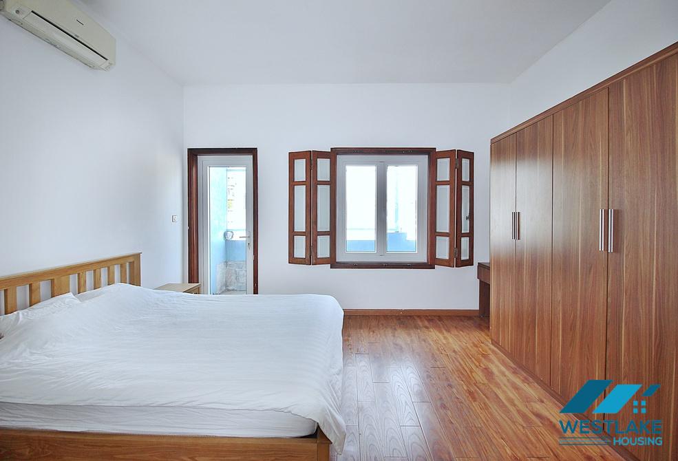 Spacious one bedroom apartment on high floor for lease in Tay Ho, Hanoi