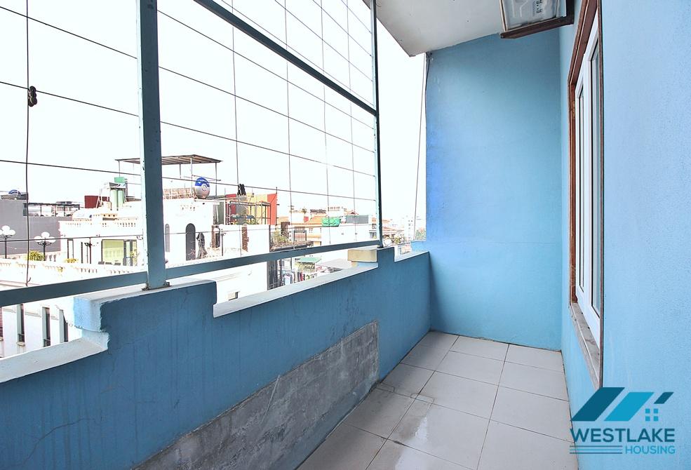 Spacious one bedroom apartment on high floor for lease in Tay Ho, Hanoi