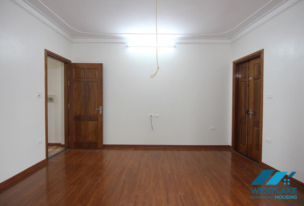 A newly 4 bedroom house for rent in Au Co, Tay Ho