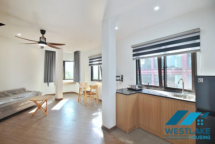 Căn Hộ 1 Phòng Ngủ Mới Đẹp, Rộng Thoáng Sáng Cho Thuê Tại Âu Cơ Tây Hồ,Hà Nội