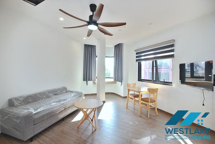 Căn Hộ 1 Phòng Ngủ Mới Đẹp, Rộng Thoáng Sáng Cho Thuê Tại Âu Cơ Tây Hồ,Hà Nội