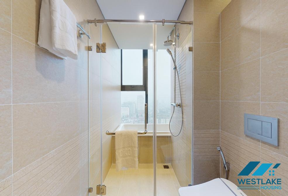 A beautiful and spacious 3 bedroom apartment for rent in Vinhomes Metropolis, Ba Dinh, Ha Noi