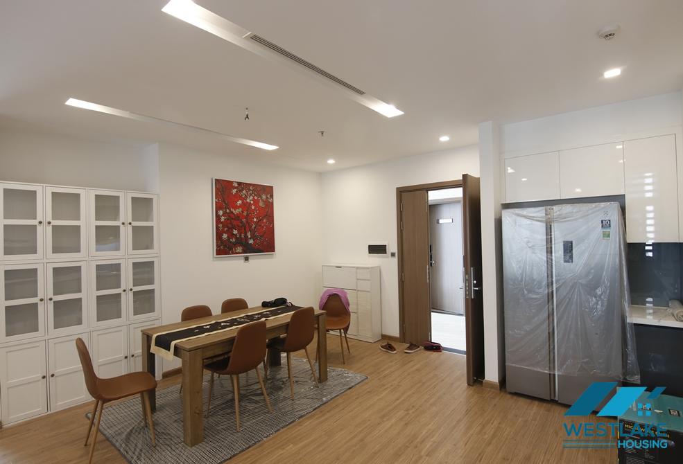 Brand new 03 bedrooms apartment for rent in Vinhome Metropolis, Ba Dinh, Ha Noi Brand new 03 bedrooms apartment for rent in Vinhome Metropolis, Ba Dinh, Ha Noi