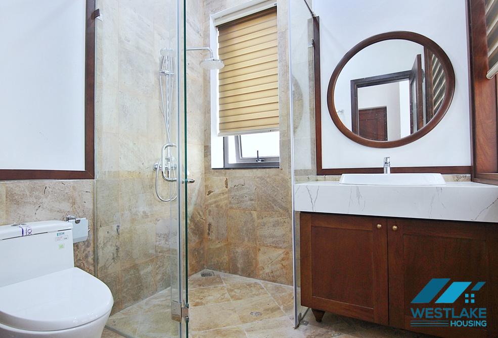 Cho Thuê Căn Hộ 4 Phòng Ngủ Đẹp, Ban Công Rộng Thoáng Mát Trên Đường Tây Hồ, Hà Nội Cho Thuê Căn Hộ 4 Phòng Ngủ Đẹp, Ban Công Rộng Thoáng Mát Trên Đường Tây Hồ, Hà Nội