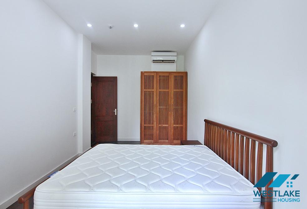 Cho Thuê Căn Hộ 4 Phòng Ngủ Đẹp, Ban Công Rộng Thoáng Mát Trên Đường Tây Hồ, Hà Nội Cho Thuê Căn Hộ 4 Phòng Ngủ Đẹp, Ban Công Rộng Thoáng Mát Trên Đường Tây Hồ, Hà Nội