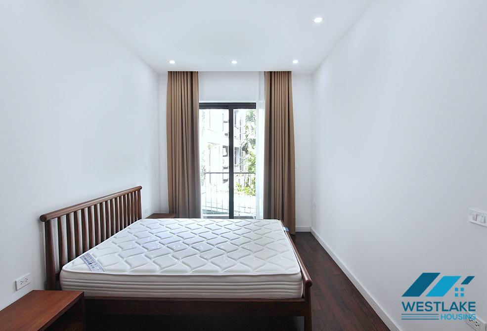 Cho Thuê Căn Hộ 4 Phòng Ngủ Đẹp, Ban Công Rộng Thoáng Mát Trên Đường Tây Hồ, Hà Nội Cho Thuê Căn Hộ 4 Phòng Ngủ Đẹp, Ban Công Rộng Thoáng Mát Trên Đường Tây Hồ, Hà Nội