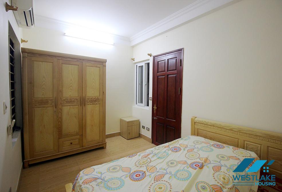 Cheap house with 4 bedrooms for rent in Au Co, Tay Ho Cheap house with 4 bedrooms for rent in Au Co, Tay Ho