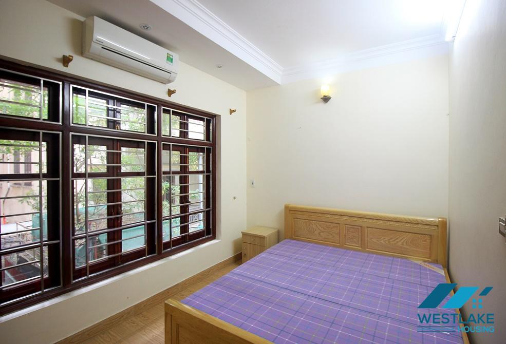 Cheap house with 4 bedrooms for rent in Au Co, Tay Ho Cheap house with 4 bedrooms for rent in Au Co, Tay Ho