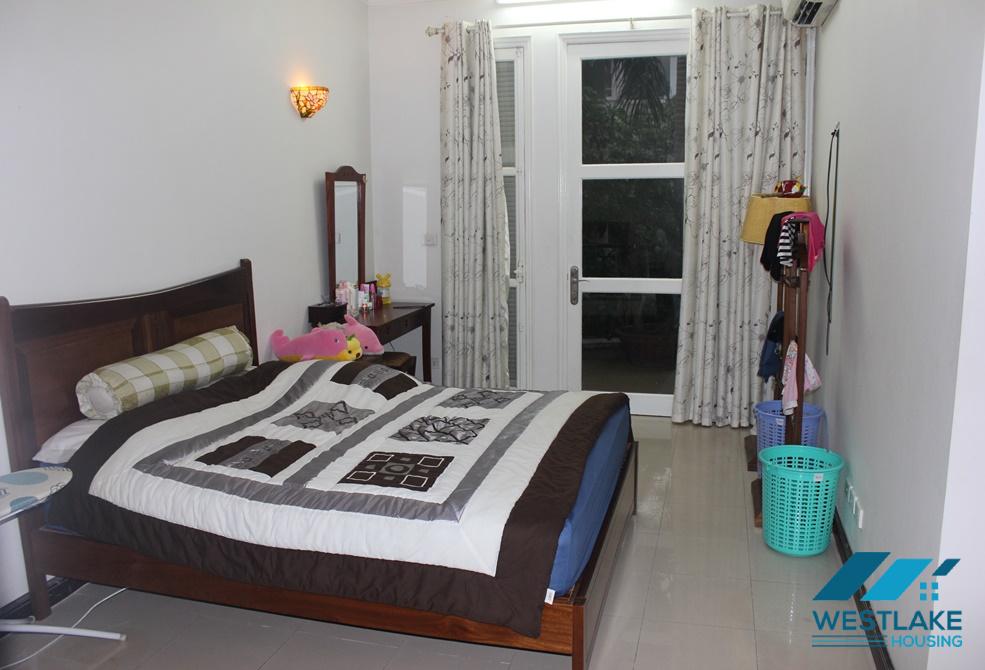 Cho thuê nhà có nội thất đẹp tại Ciputra – Không gian sống yên tĩnh, tiện nghi