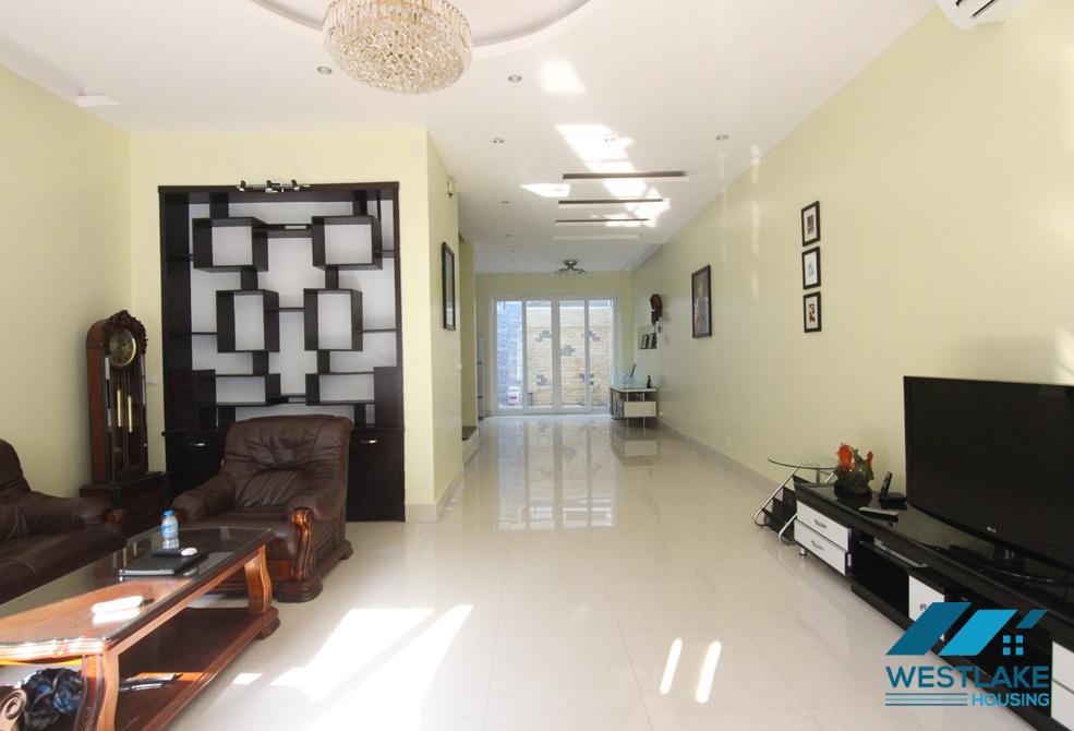 Biệt thự cho thuê tại Ciputra – Gần UNIS, vị trí thuận tiện