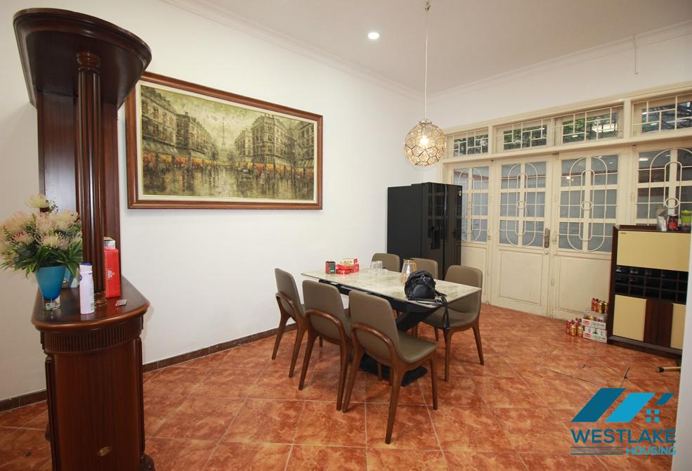 Cho thuê nhà 4 phòng ngủ tại khu C – Ciputra, Tây Hồ Cho thuê nhà 4 phòng ngủ tại khu C – Ciputra, Tây Hồ