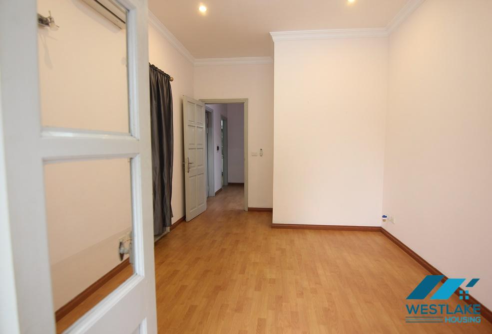 Cho thuê nhà đẹp, giá tốt tại Ciputra – Tây Hồ, Hà Nội