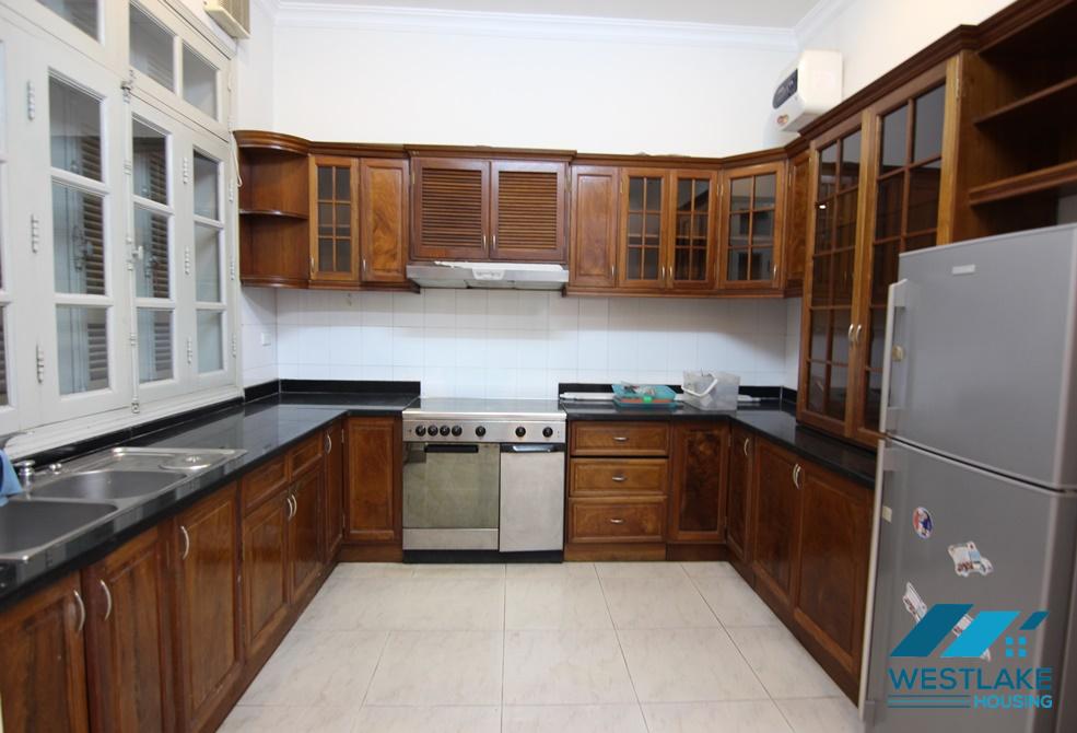 Cho thuê nhà đẹp, giá tốt tại Ciputra – Tây Hồ, Hà Nội