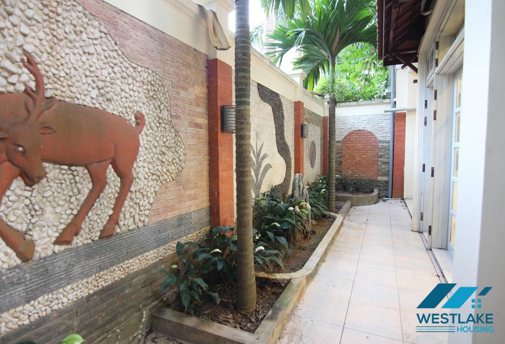 Cho thuê nhà đẹp, giá tốt tại Ciputra – Tây Hồ, Hà Nội