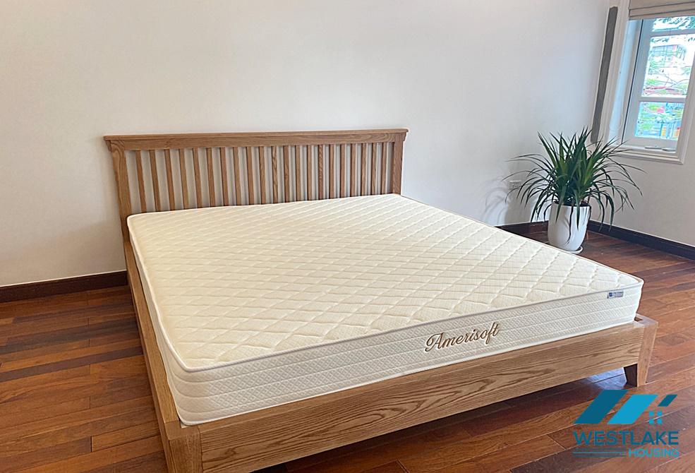 Cho thuê nhà 4 phòng ngủ gần UNIS – Khu C, Ciputra