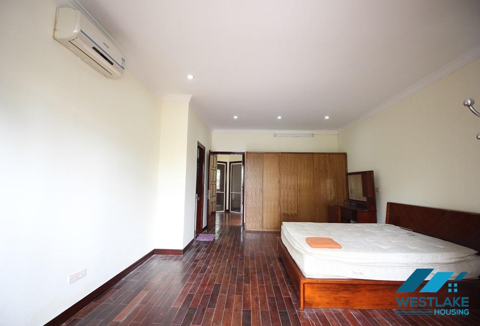 Cho thuê biệt thự 5 phòng ngủ tại Ciputra – Tây Hồ