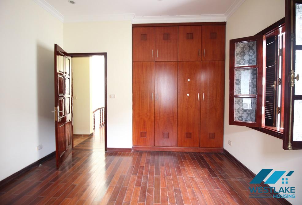 Cho thuê biệt thự 5 phòng ngủ tại Ciputra – Tây Hồ