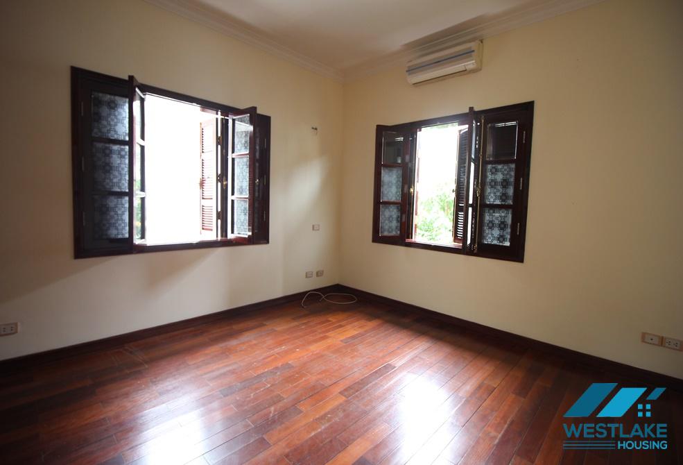 Cho thuê biệt thự 5 phòng ngủ tại Ciputra – Tây Hồ