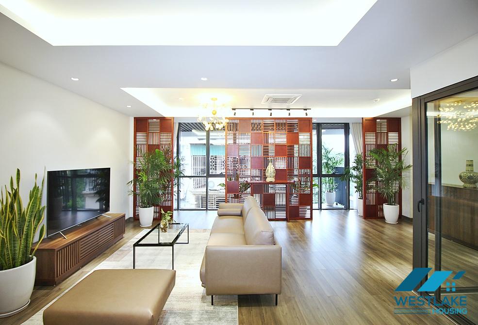 Clean and spacious 3 bedrooms apartment for rent in tay Ho area, Ha Noi