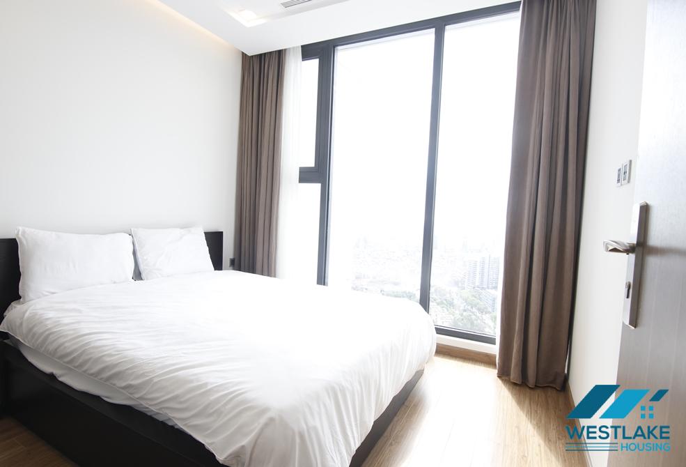 Spacious one bedroom apartment for rent in Vinhome Metropolis, Ba Dinh, Ha Noi