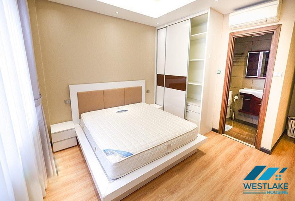 A beautiful 2 bedroom apartment for rent in Lieu Giai st, Ba Dinh, Ha Noi