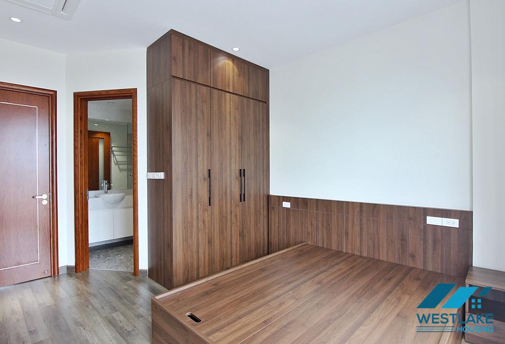 A beautiful 03 bedrooms and 01 working room apartment on 5th floor for rent in Tay Ho, Ha Noi A beautiful 03 bedrooms and 01 working room apartment on 5th floor for rent in Tay Ho, Ha Noi