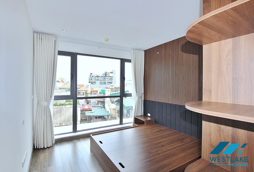 A beautiful 03 bedrooms and 01 working room apartment on 5th floor for rent in Tay Ho, Ha Noi A beautiful 03 bedrooms and 01 working room apartment on 5th floor for rent in Tay Ho, Ha Noi