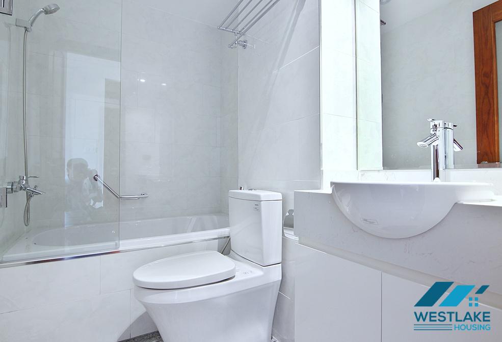 A beautiful 03 bedrooms and 01 working room apartment on 5th floor for rent in Tay Ho, Ha Noi A beautiful 03 bedrooms and 01 working room apartment on 5th floor for rent in Tay Ho, Ha Noi