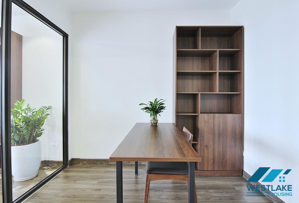 A beautiful 03 bedrooms and 01 working room apartment on 5th floor for rent in Tay Ho, Ha Noi A beautiful 03 bedrooms and 01 working room apartment on 5th floor for rent in Tay Ho, Ha Noi