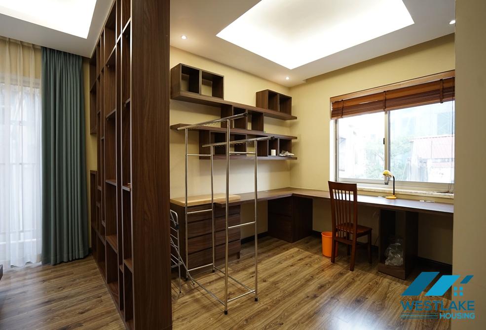 A stylish and modern 2 bedroom apartment for rent on Lieu Giai, Ba Dinh, Ha Noi