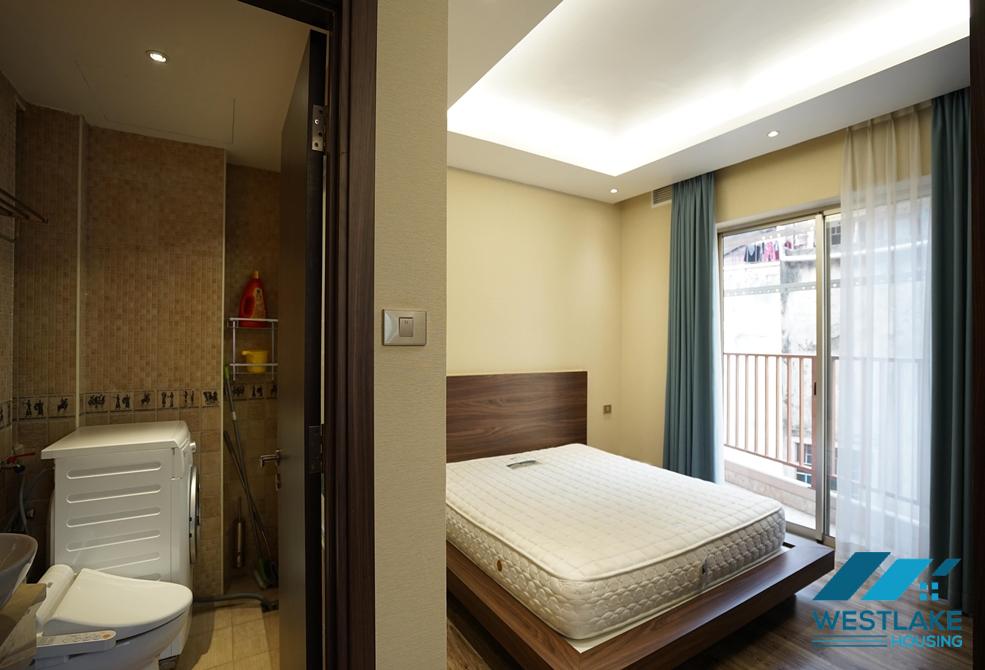 A stylish and modern 2 bedroom apartment for rent on Lieu Giai, Ba Dinh, Ha Noi