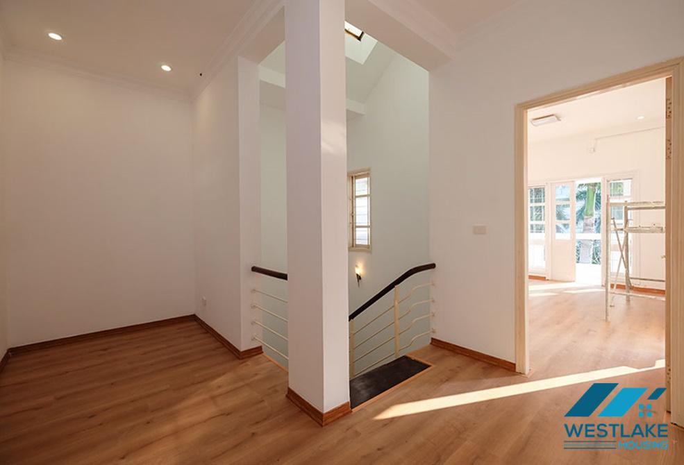 Cho thuê nhà 4 phòng ngủ tại Ciputra – Tây Hồ, Hà Nội