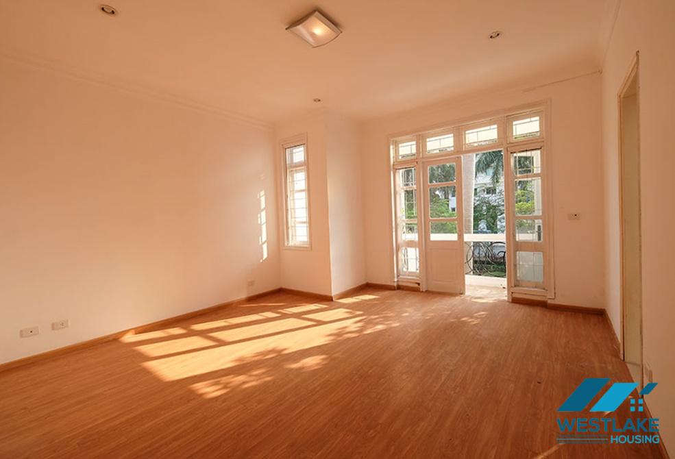 Cho thuê nhà 4 phòng ngủ tại Ciputra – Tây Hồ, Hà Nội