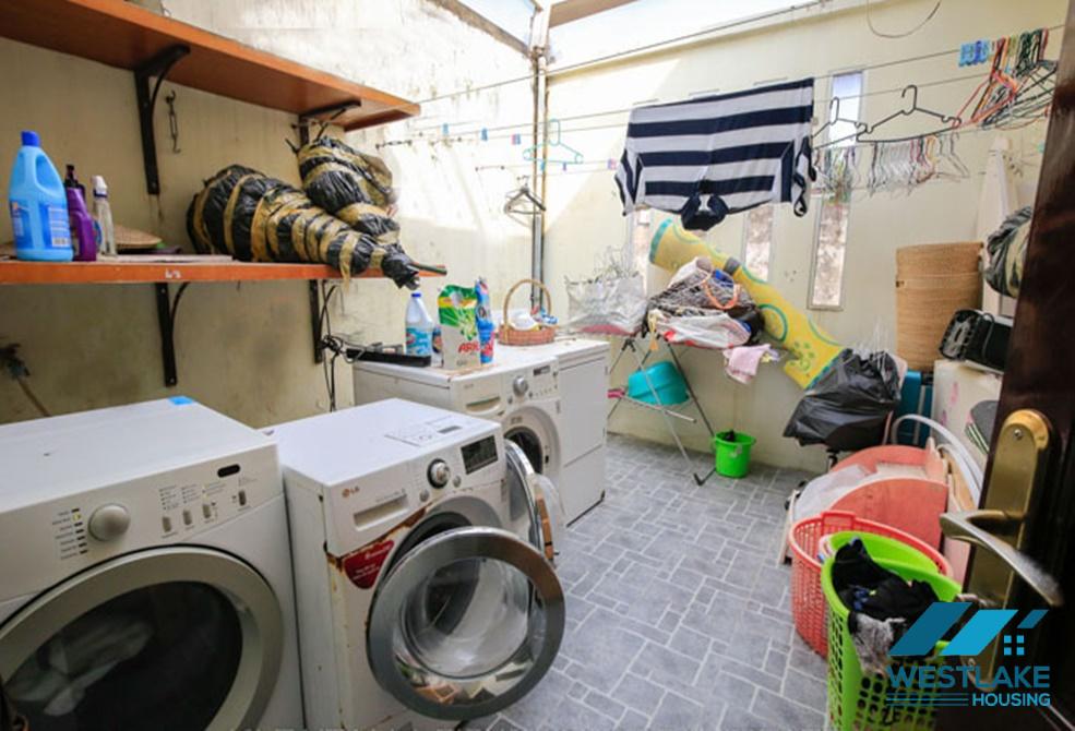 Cho thuê biệt thự lớn, đầy đủ tiện nghi tại khu C – Ciputra, Tây Hồ