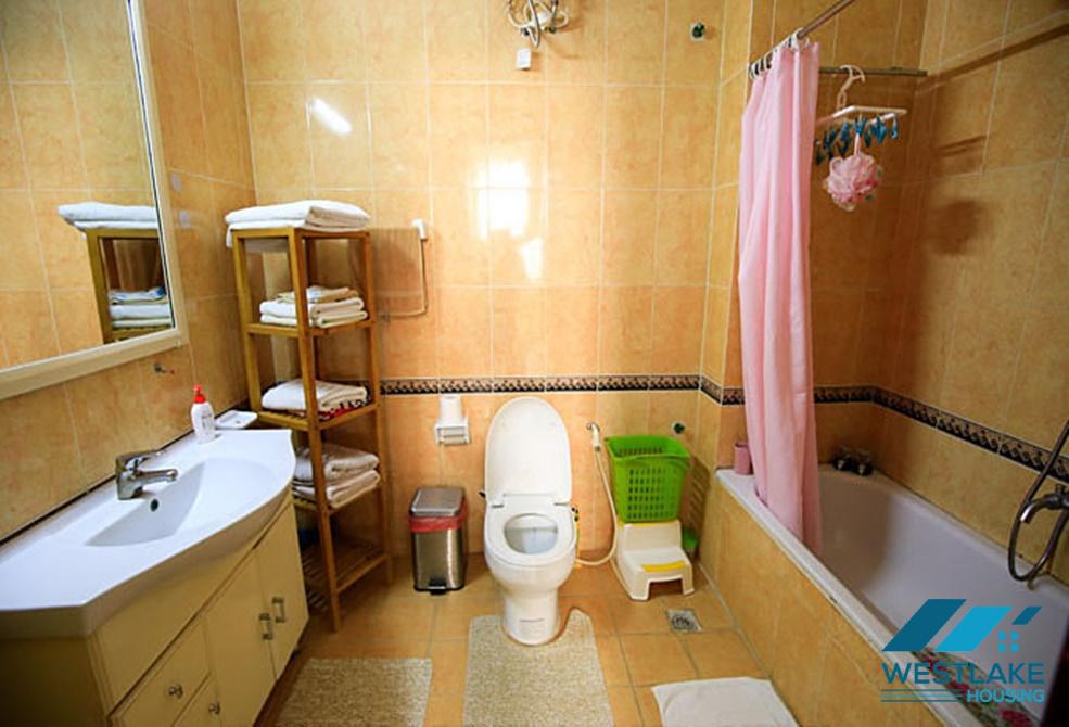 Cho thuê biệt thự lớn, đầy đủ tiện nghi tại khu C – Ciputra, Tây Hồ