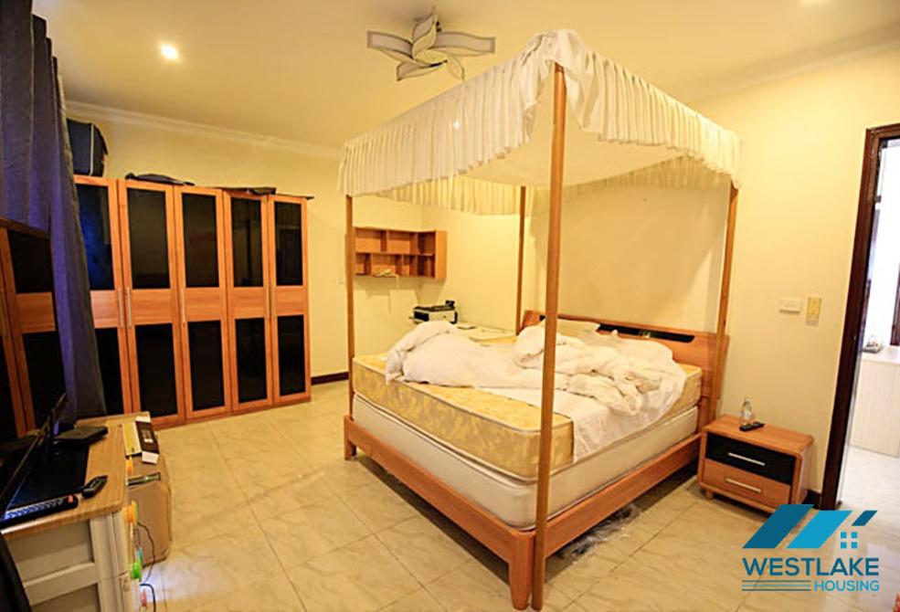 Cho thuê biệt thự lớn, đầy đủ tiện nghi tại khu C – Ciputra, Tây Hồ