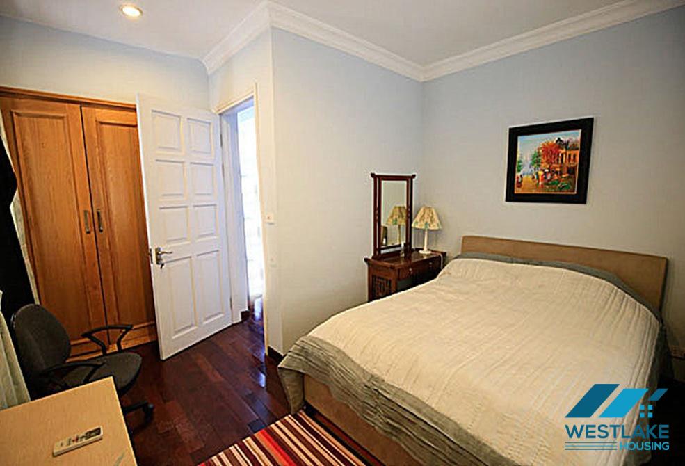 Cho thuê biệt thự lớn, đầy đủ tiện nghi tại khu C – Ciputra, Tây Hồ