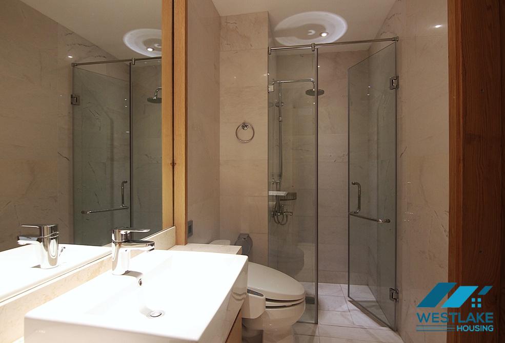 Spacious 02 bedrooms apartment for rent in central of Tay Ho, Ha Noi