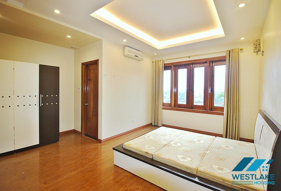 A beautiful and quiet house for rent in Au Co, Tay Ho