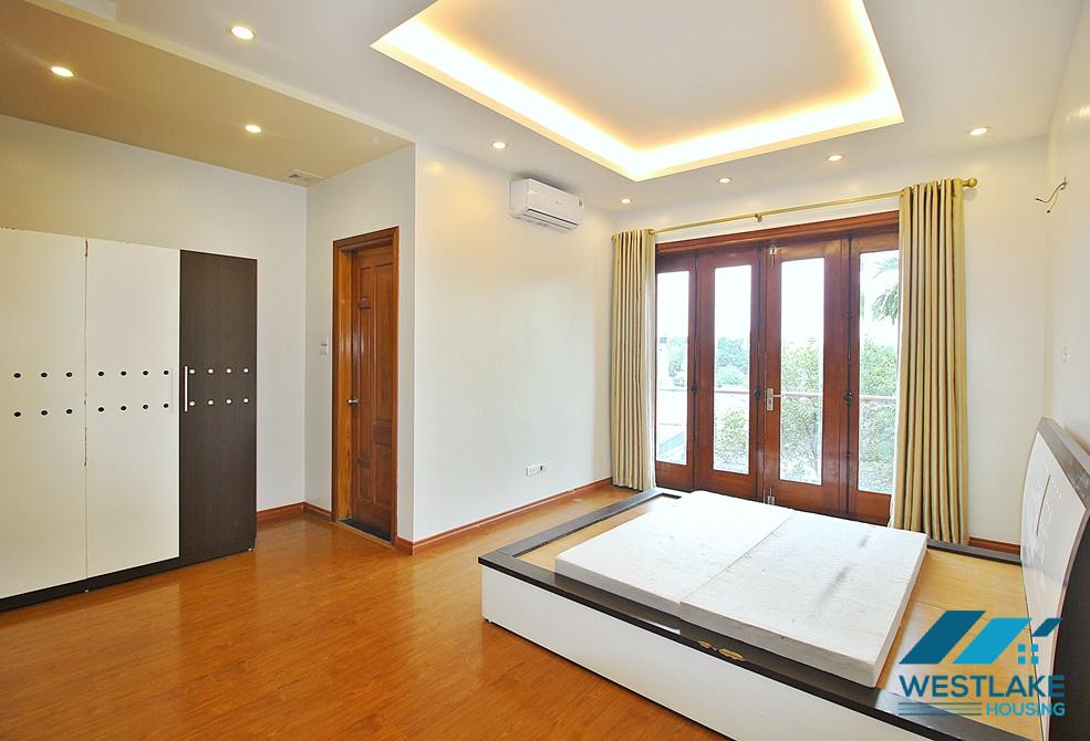 A beautiful and quiet house for rent in Au Co, Tay Ho