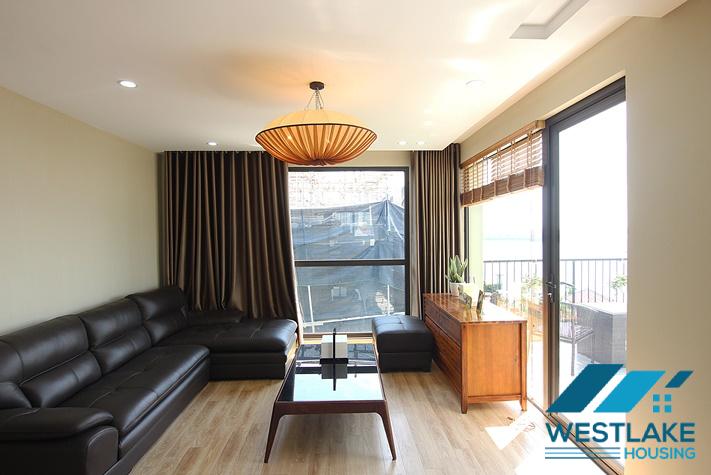 Cho Thuê Căn Hộ 2 Phòng Ngủ Ban Công Rộng Thoáng, View Hồ Tại Phố Võng Thị, Tây Hồ.