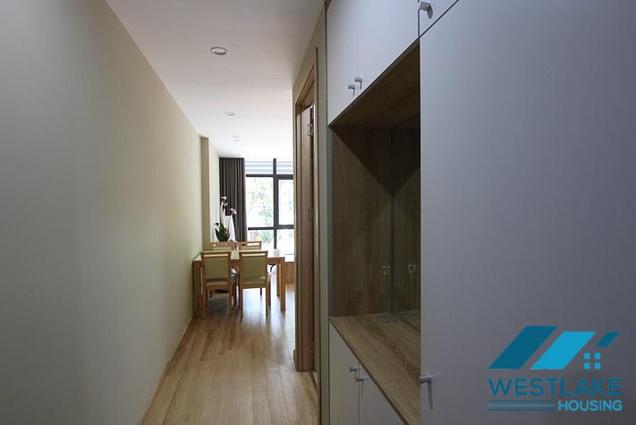 Cho Thuê Căn Hộ Một Phòng Ngủ Mới, Đẹp Tại Tây Hồ, Hà Nội.