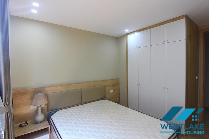 Cho Thuê Căn Hộ 1 Phòng Ngủ Đẹp, Sáng Thoáng Tại Đường Vọng Thi, Tây Hồ, Hà Nội